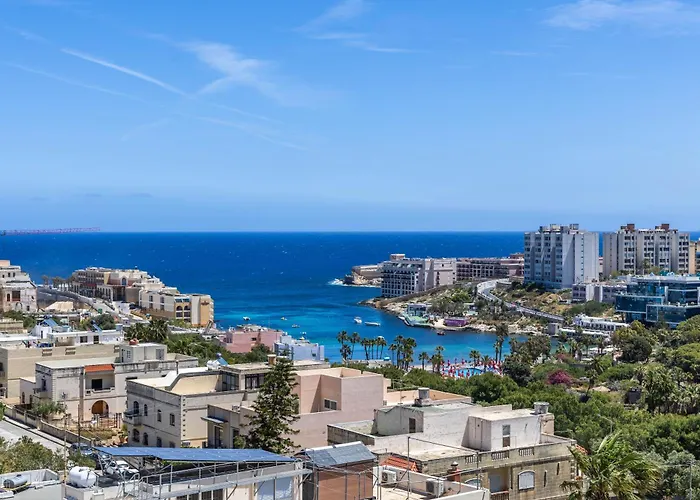 1 Bedroom Penthouse Retreat For Couples & Families With Large Rooftop Terrace And Pool Appartamento *